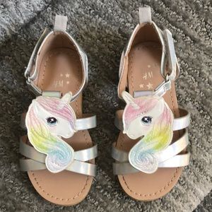 Girls H & M Unicorn Sandals